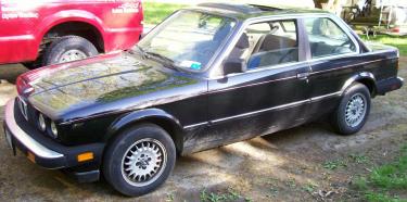 9f75e-1985 BMW 325e.JPG